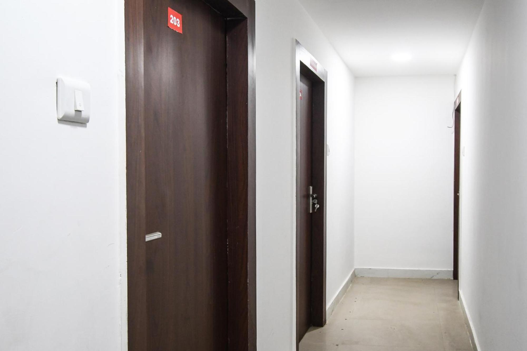 O The Royal Velvet Hotel Kolkata